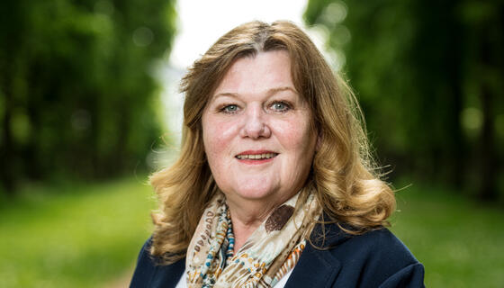 ANNEMIEKE STRATING