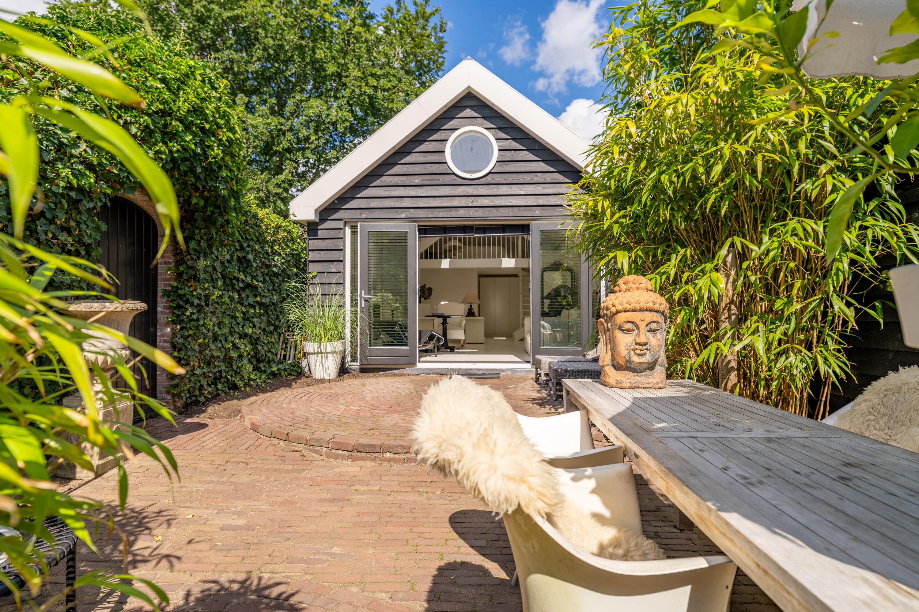 Tussenwoning te koop: Hulweg 42, Huizen