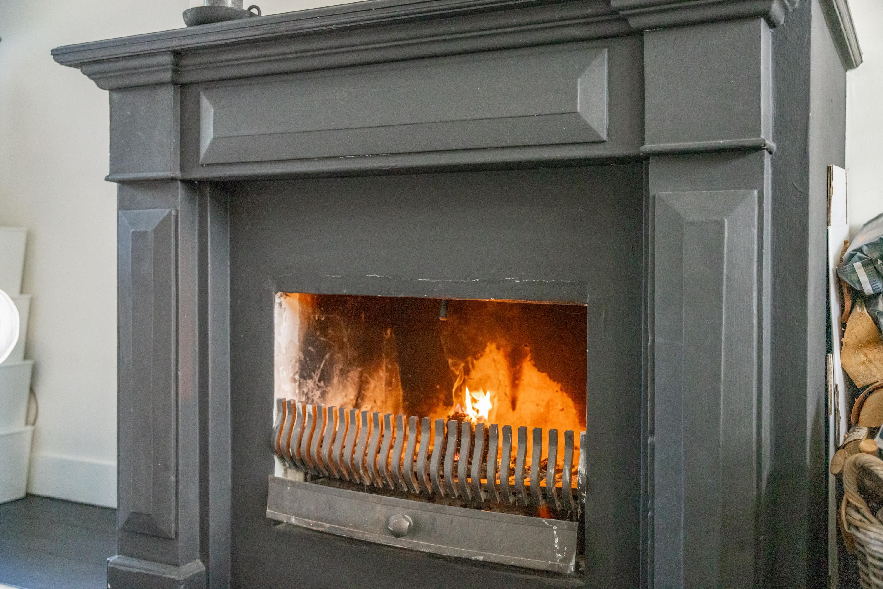 Tussenwoning te koop: Hulweg 42, Huizen