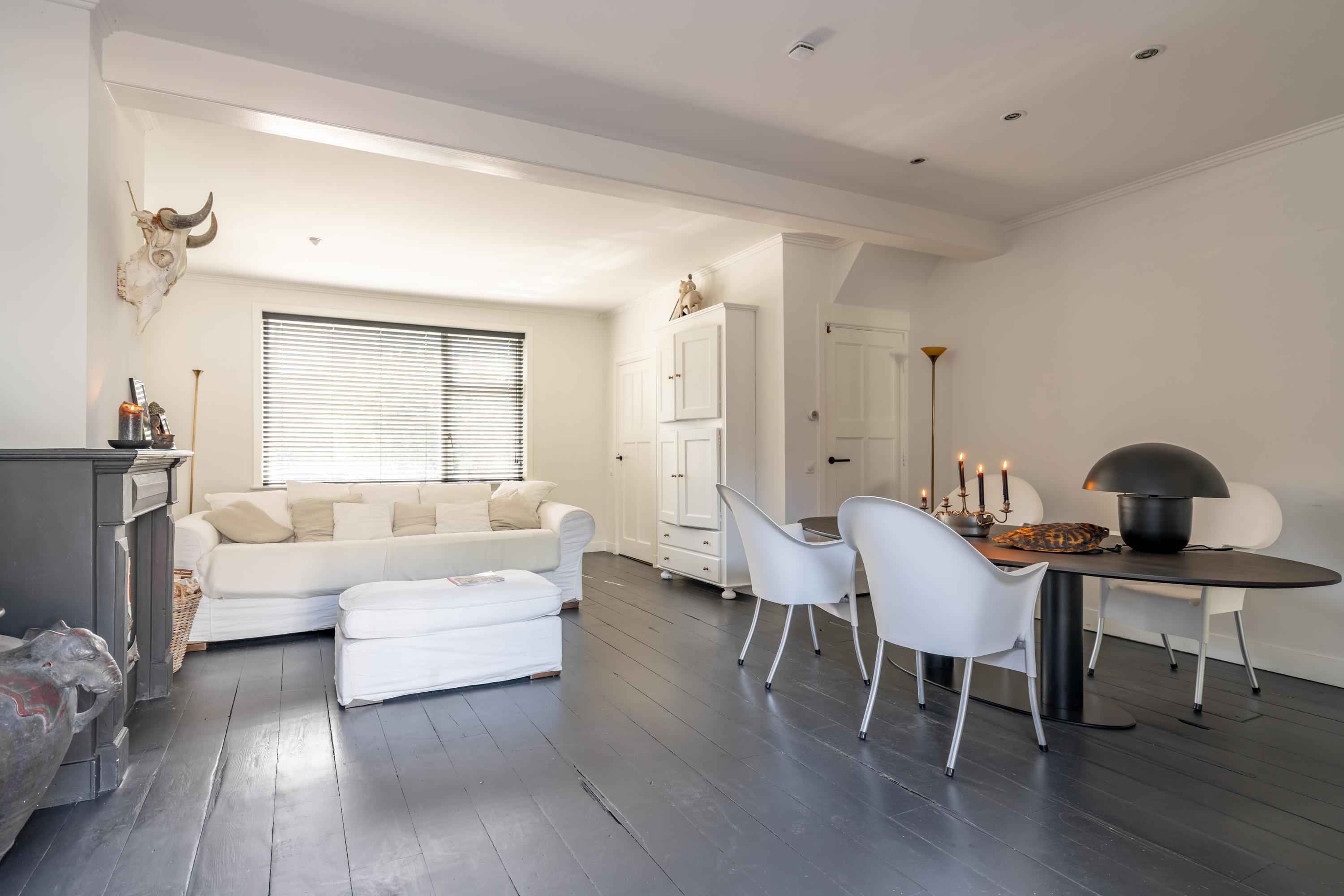 Tussenwoning te koop: Hulweg 42, Huizen